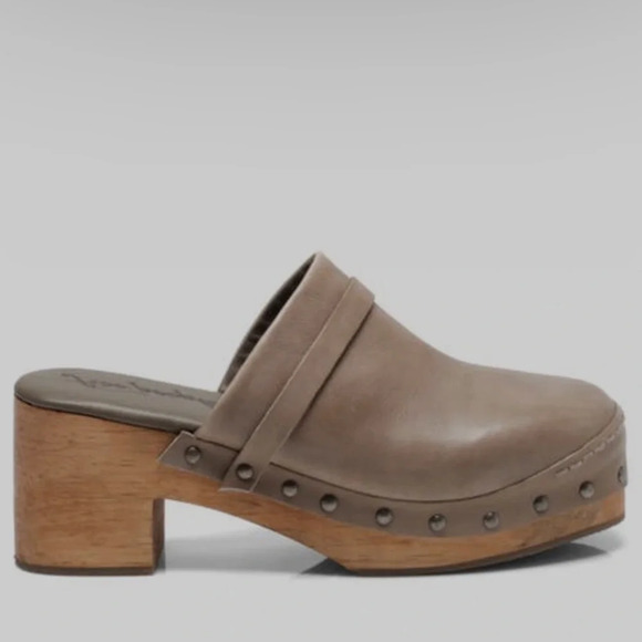 Free People Shoes - NEW Free People Calabasas Studded Leather Wooden Platform Clogs 37.5 7.5 Taupe